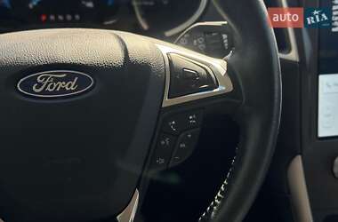 Внедорожник / Кроссовер Ford Edge 2021 в 