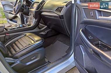 Позашляховик / Кросовер Ford Edge 2020 в 