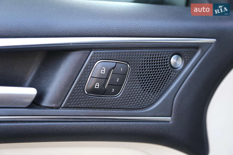 Позашляховик / Кросовер Ford Edge 2018 в Києві