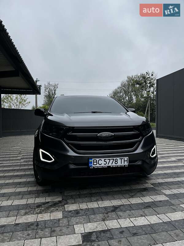 Позашляховик / Кросовер Ford Edge 2018 в Городку