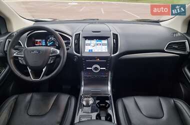 Внедорожник / Кроссовер Ford Edge 2019 в 