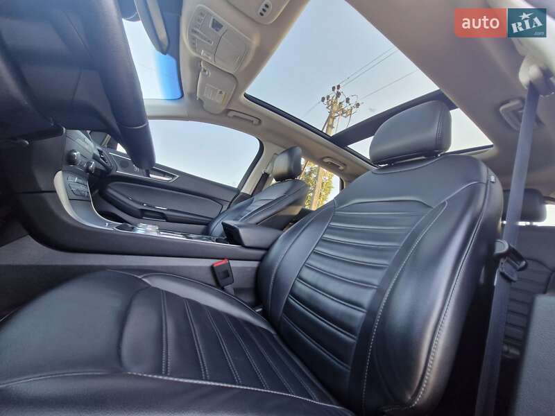 Внедорожник / Кроссовер Ford Edge 2019 в Ужгороде