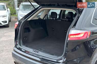 Внедорожник / Кроссовер Ford Edge 2019 в 