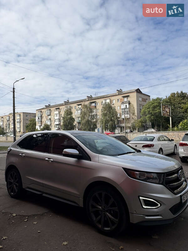 Ford Edge 2016