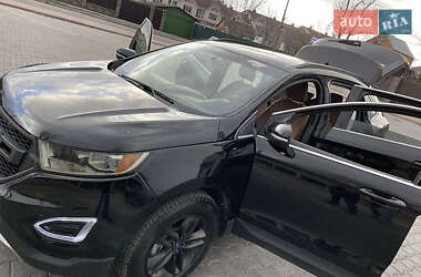 Внедорожник / Кроссовер Ford Edge 2017 в 