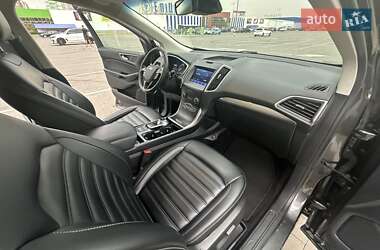 Внедорожник / Кроссовер Ford Edge 2019 в 