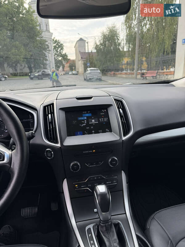 Внедорожник / Кроссовер Ford Edge 2016 в Луцке