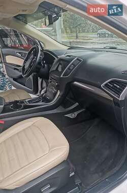 Позашляховик / Кросовер Ford Edge 2018 в 