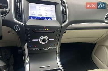 Внедорожник / Кроссовер Ford Edge 2020 в 