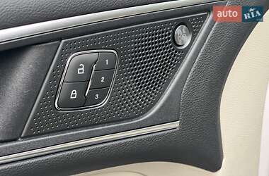 Внедорожник / Кроссовер Ford Edge 2020 в 