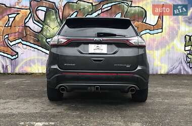 Позашляховик / Кросовер Ford Edge 2017 в 