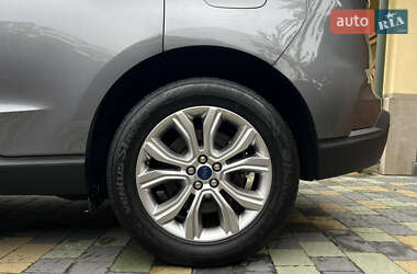Внедорожник / Кроссовер Ford Edge 2022 в 