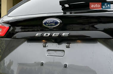 Внедорожник / Кроссовер Ford Edge 2022 в 