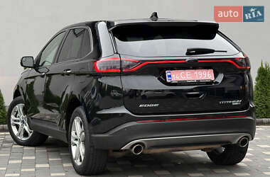 Позашляховик / Кросовер Ford Edge 2018 в 