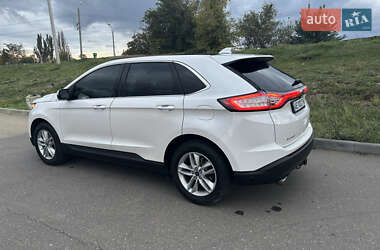 Внедорожник / Кроссовер Ford Edge 2015 в 