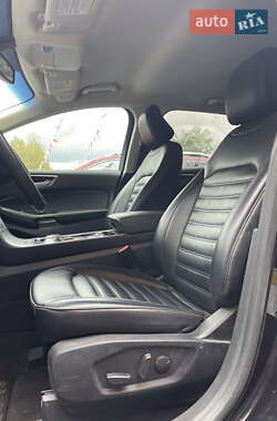 Внедорожник / Кроссовер Ford Edge 2020 в 
