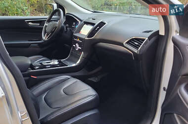 Внедорожник / Кроссовер Ford Edge 2019 в 