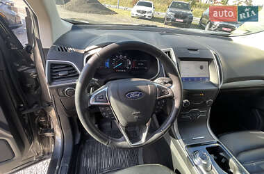 Внедорожник / Кроссовер Ford Edge 2019 в 