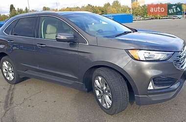 Внедорожник / Кроссовер Ford Edge 2019 в 