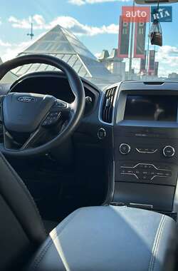 Внедорожник / Кроссовер Ford Edge 2020 в 