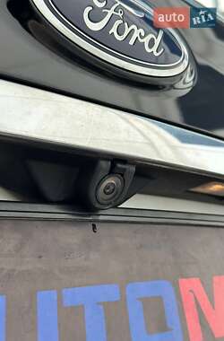 Внедорожник / Кроссовер Ford Edge 2020 в 