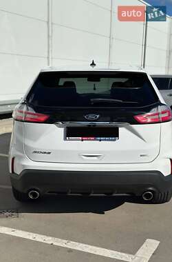 Внедорожник / Кроссовер Ford Edge 2020 в 