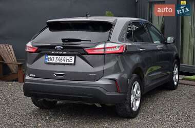 Позашляховик / Кросовер Ford Edge 2021 в 