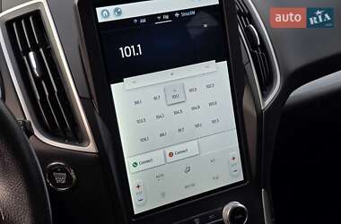 Позашляховик / Кросовер Ford Edge 2021 в 