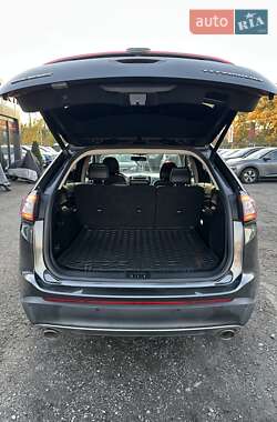 Внедорожник / Кроссовер Ford Edge 2017 в 