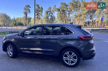 Внедорожник / Кроссовер Ford Edge 2016 в 