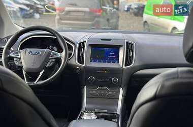 Позашляховик / Кросовер Ford Edge 2019 в 