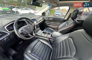 Позашляховик / Кросовер Ford Edge 2019 в 