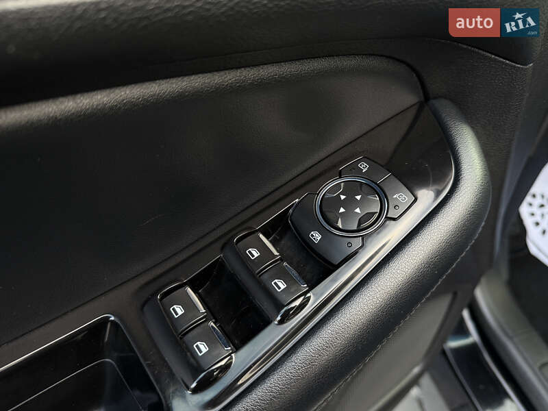 Позашляховик / Кросовер Ford Edge 2018 в Дрогобичі фото 28 Позашляховик / Кросовер Ford Edge 2018 в Дрогобичі