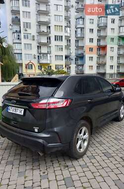 Позашляховик / Кросовер Ford Edge 2020 в 