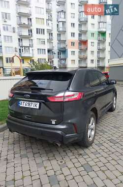Позашляховик / Кросовер Ford Edge 2020 в 