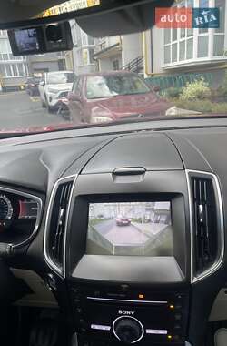 Позашляховик / Кросовер Ford Edge 2015 в 