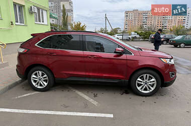 Внедорожник / Кроссовер Ford Edge 2016 в 
