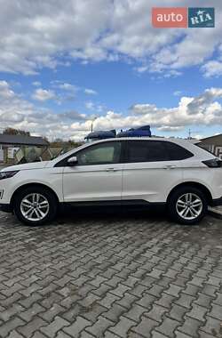Позашляховик / Кросовер Ford Edge 2016 в 
