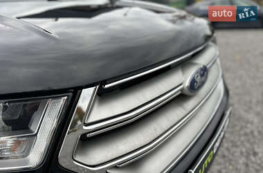 Позашляховик / Кросовер Ford Edge 2017 в 