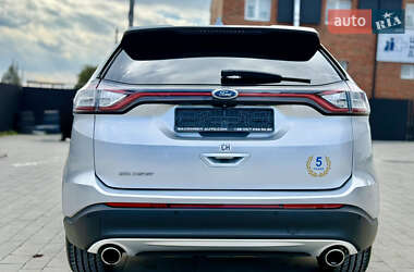 Позашляховик / Кросовер Ford Edge 2017 в 