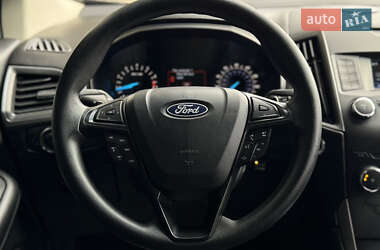 Внедорожник / Кроссовер Ford Edge 2016 в 