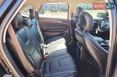 Позашляховик / Кросовер Ford Edge 2017 в 