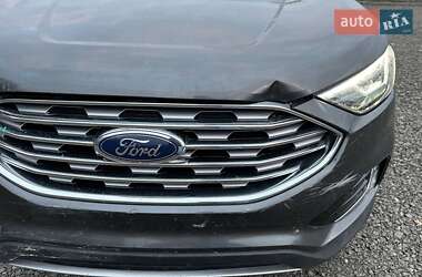Внедорожник / Кроссовер Ford Edge 2020 в 