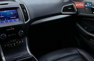 Внедорожник / Кроссовер Ford Edge 2020 в 