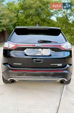 Позашляховик / Кросовер Ford Edge 2018 в 