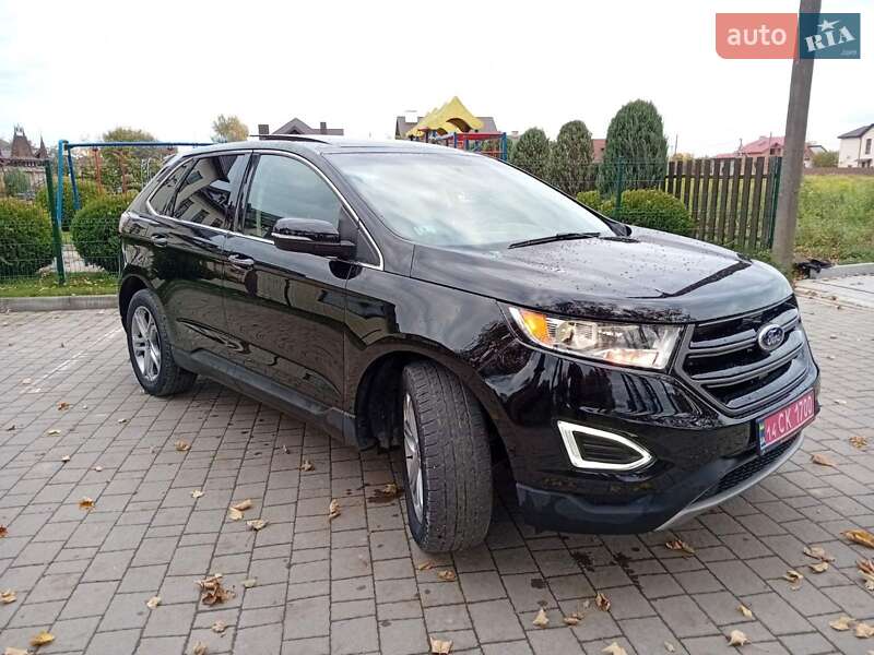 Позашляховик / Кросовер Ford Edge 2017 в Стрию