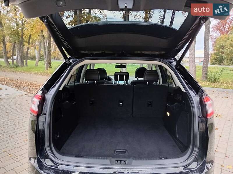 Позашляховик / Кросовер Ford Edge 2017 в Стрию