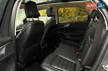 Позашляховик / Кросовер Ford Edge 2021 в 