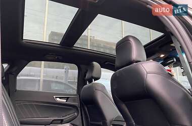 Позашляховик / Кросовер Ford Edge 2019 в 