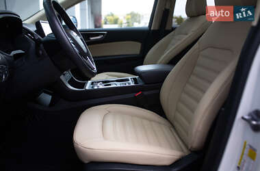 Внедорожник / Кроссовер Ford Edge 2022 в 